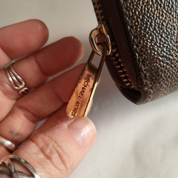 MICHAEL KORS JET SET WALLET CLUTCH CLASSIC STYLE - Picture 4 of 9